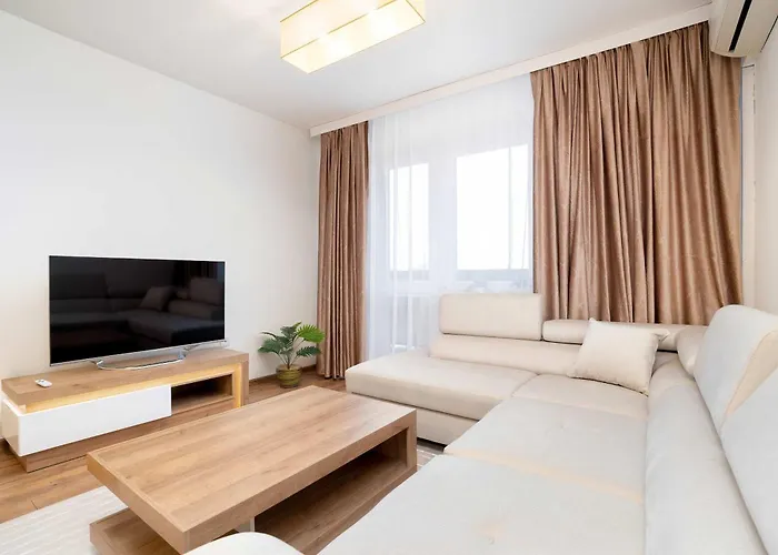 Family In Center With Air Conditioning And View By Renters Rzeszów